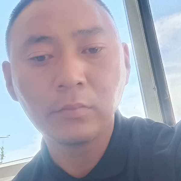 35岁岁内蒙古单身帅哥 - 文山吉缘网